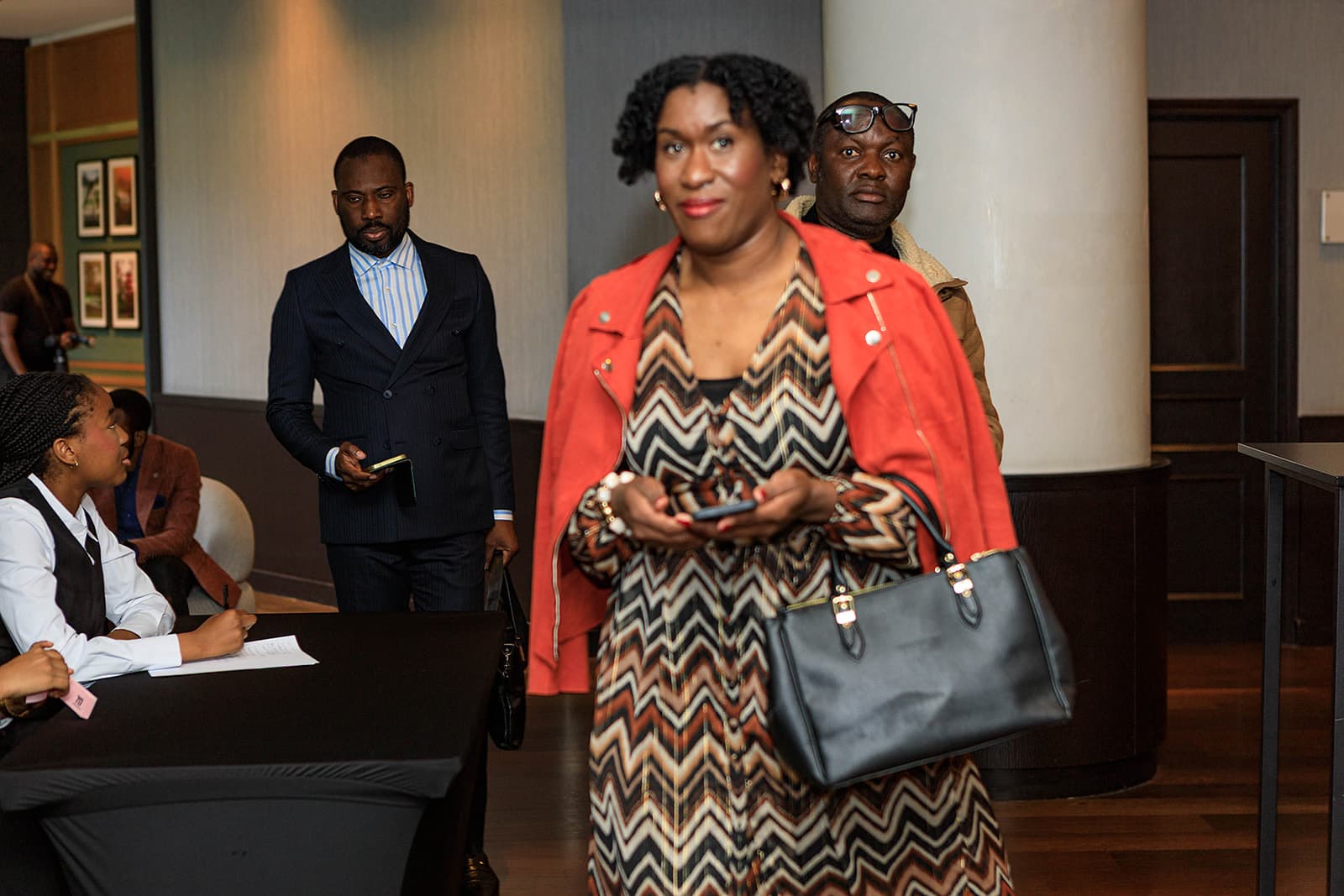 Guests arriving at the Richesses d'Afrique Brussels forum, hosted by Diambilay Business Center.